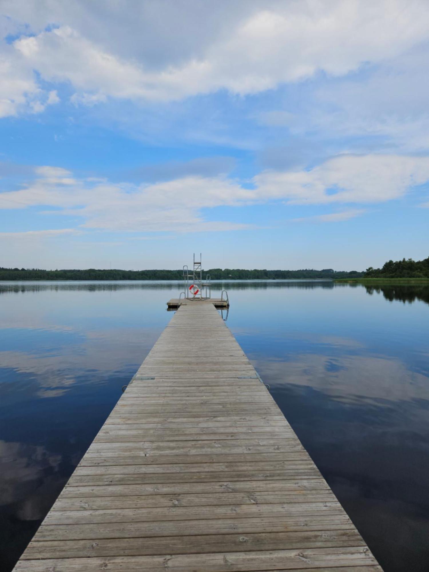 Mysig Stuga I Naturskoent Omrade.